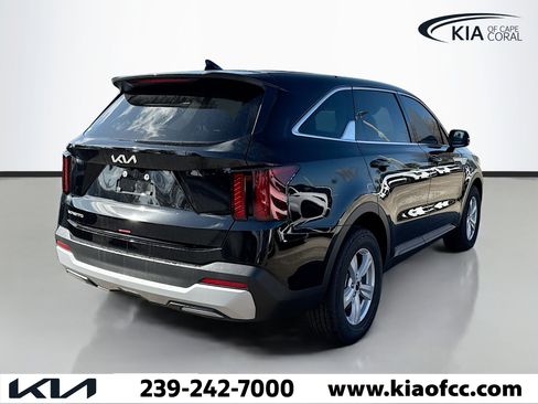 New 2026 Kia Sorento LX image 5