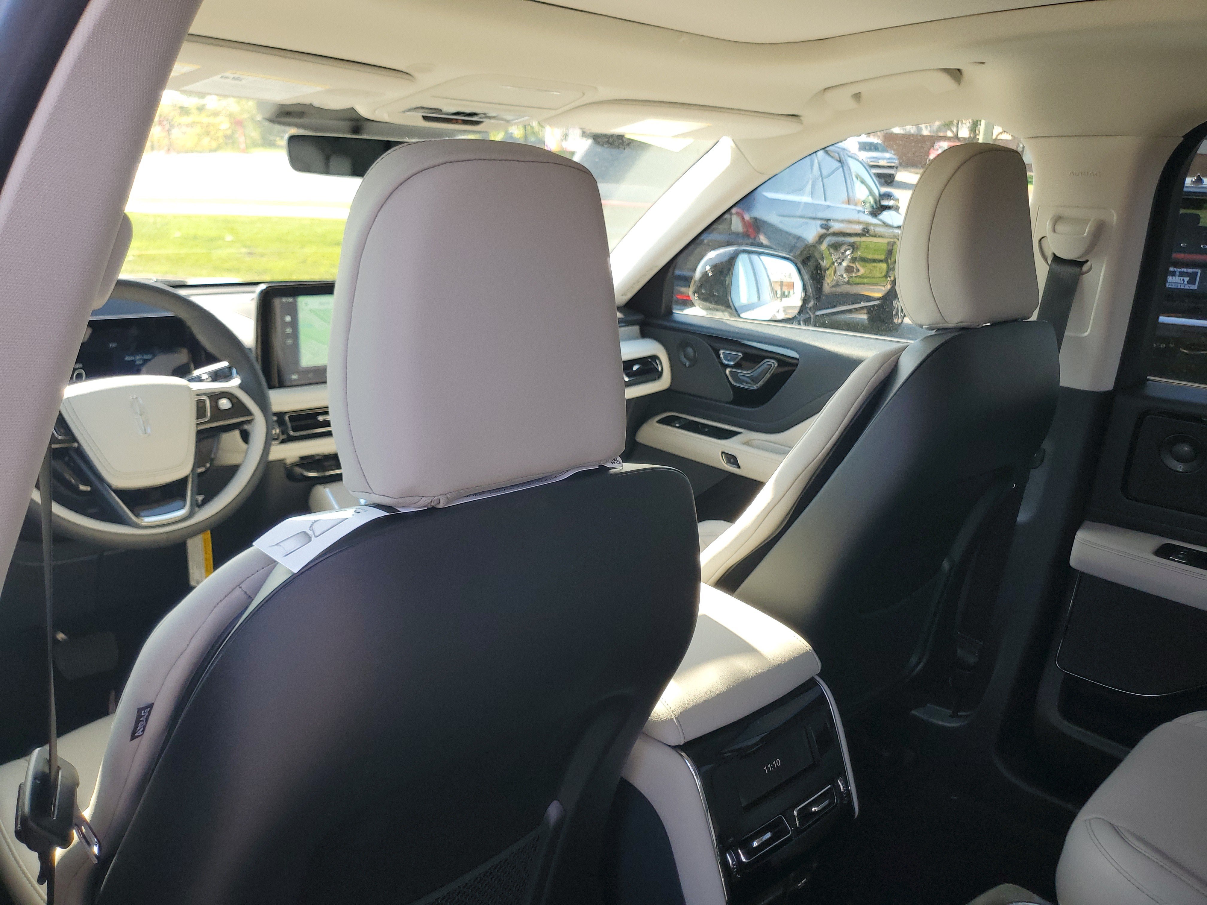 New 2027 Lincoln Aviator Reserve w/ Jet Appearance Package AWD/4WD image 24