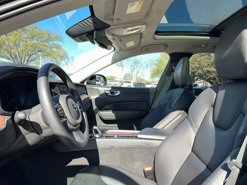 Certified 2023 Volvo XC60 B5 Plus image 8