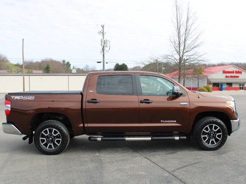 Used 2016 Toyota Tundra SR5 w/ TRD Off Road Package image 6
