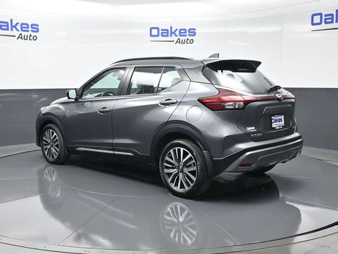 Used 2023 Nissan Kicks SR w/ SR Premium Package image 6
