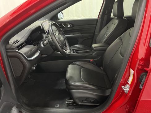 Used 2022 Jeep Compass Limited w/ (RED) Package AWD/4WD image 3