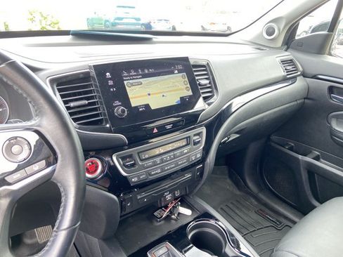Used 2021 Honda Pilot Touring image 39