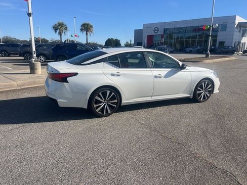 Used 2019 Nissan Altima 2.5 SR image 5