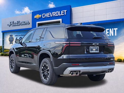 New 2026 Chevrolet Traverse Z71 w/ Driver Confidence Package AWD/4WD image 4