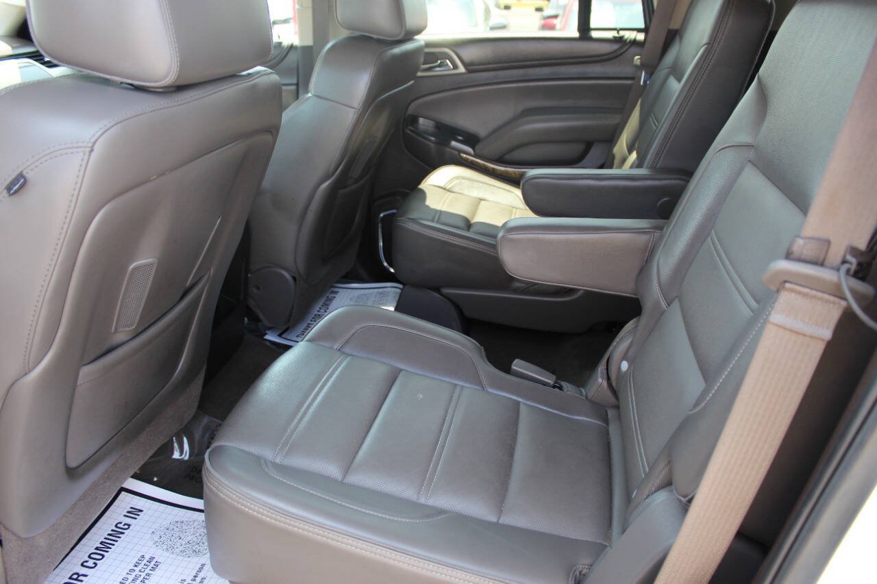 Used 2016 GMC Yukon Denali RWD image 18