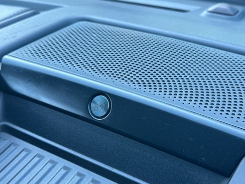 Used 2022 Ford F250 Lariat w/ Lariat Value Package image 22