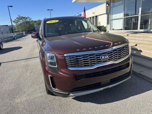 Used 2021 Kia Telluride EX w/ EX Premium Package FWD image 4
