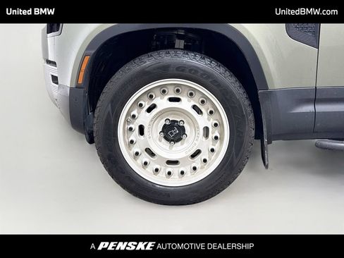Used 2021 Land Rover Defender 90 First Edition AWD/4WD image 2