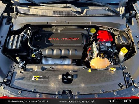 Used 2019 Jeep Compass Latitude FWD image 12