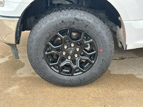 Used 2019 Ford F150 XLT w/ Trailer Tow Package AWD/4WD image 3