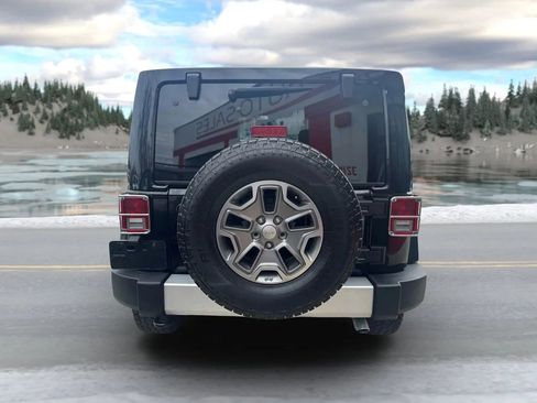 Used 2014 Jeep Wrangler Sahara w/ Mopar Chrome Edition Group image 5