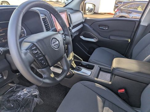 Certified 2024 Nissan Frontier SV w/ SV Convenience Package image 20