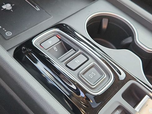 Certified 2025 Honda Pilot Elite image 14