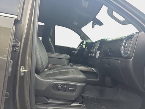 Used 2019 GMC Sierra 1500 SLT w/ SLT Premium Package AWD/4WD image 18