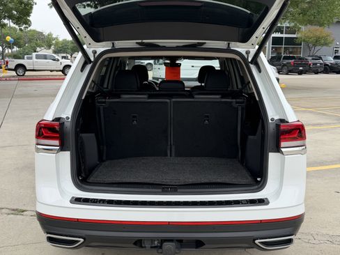 Used 2024 Volkswagen Atlas SE FWD image 8