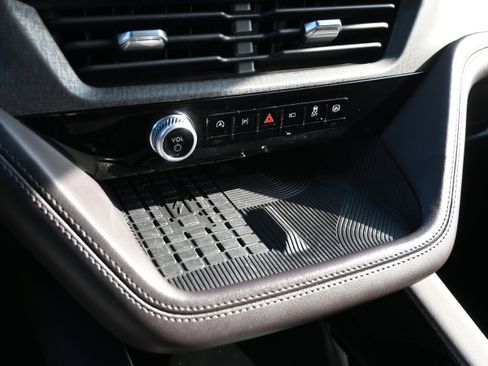 Used 2025 Ford Explorer Platinum w/ LUX Leather Package image 27