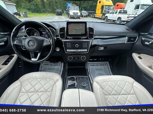 Used 2017 Mercedes-Benz GLS 550 4MATIC image 28