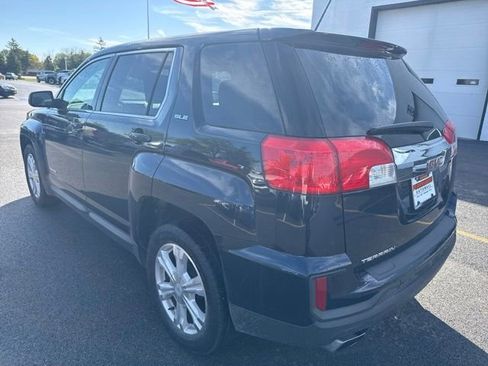 Used 2017 GMC Terrain SLE FWD image 3