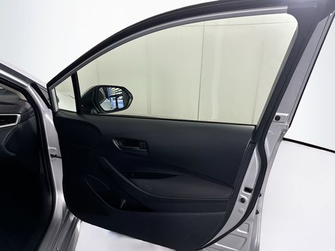 Used 2022 Toyota Corolla LE FWD image 29