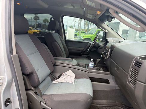 Used 2007 Nissan Titan SE AWD/4WD image 18