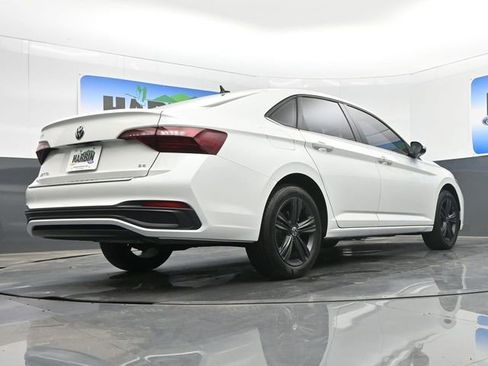 Used 2024 Volkswagen Jetta SE w/ Panoramic Sunroof Package FWD image 20