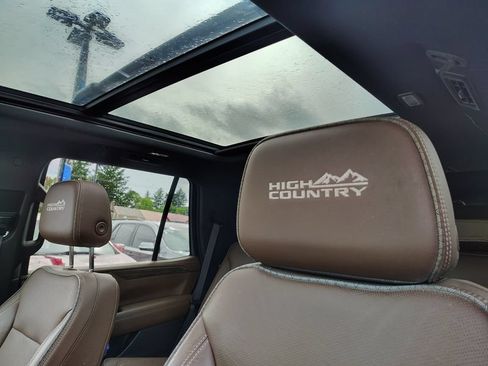 Used 2021 Chevrolet Tahoe High Country AWD/4WD image 10