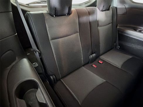 Used 2020 Nissan Pathfinder SV AWD/4WD image 25