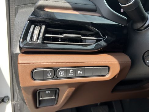 Used 2023 Acura MDX FWD w/ Technology Package image 38