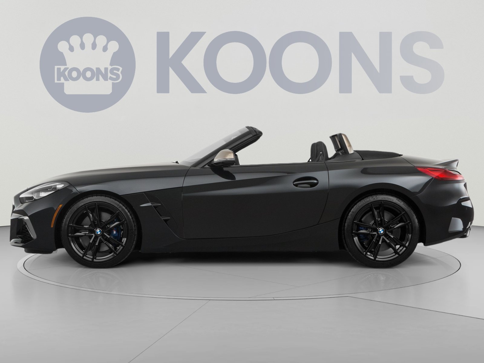 Used 2020 BMW Z4 M40i w/ Executive Package RWD image 2