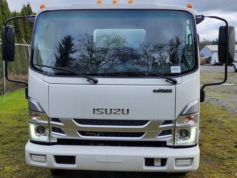 New 2024 Isuzu NPR image 6