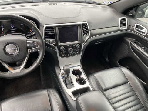 Used 2018 Jeep Grand Cherokee Limited image 14