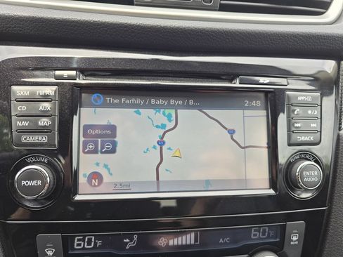 Used 2015 Nissan Rogue SL w/ SL Premium Package AWD/4WD image 19
