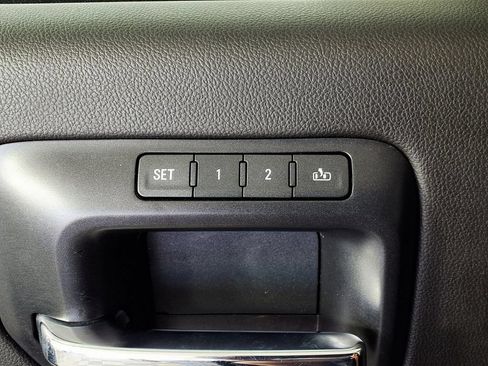 Used 2014 Chevrolet Silverado 1500 LTZ w/ Texas Edition, 1LZ Trim RWD image 19