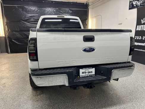 Used 2010 Ford F250 Lariat AWD/4WD image 5