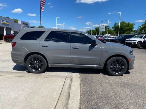 Used 2023 Dodge Durango R/T AWD/4WD image 2