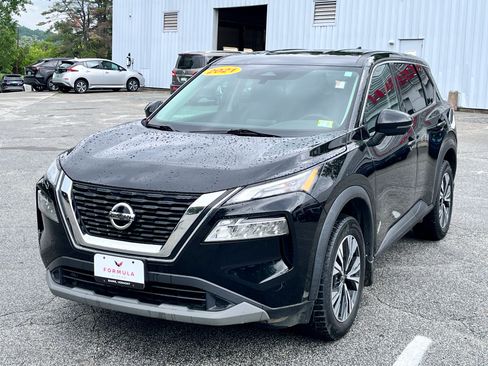 Used 2021 Nissan Rogue SV AWD/4WD image 3