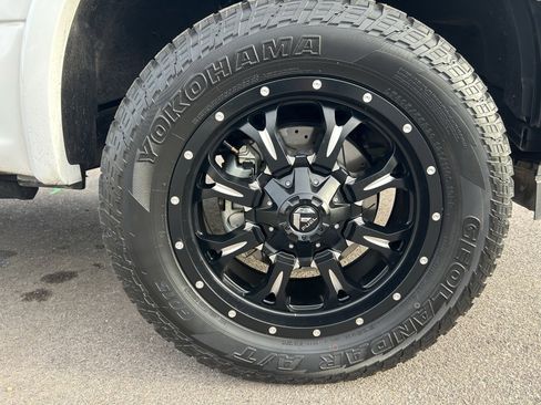 Used 2019 Ford F150 Lariat image 9