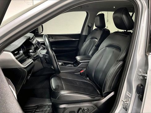 Used 2022 Jeep Grand Cherokee L Limited image 33