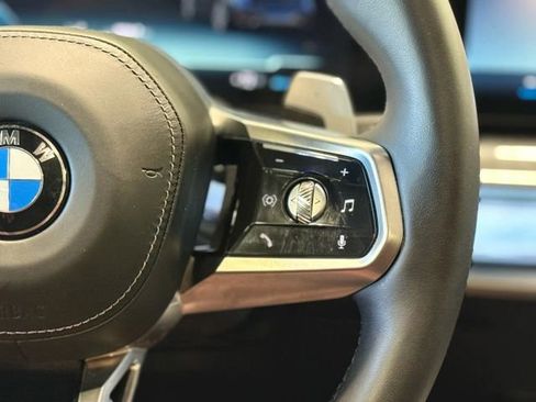 Used 2025 BMW 760i xDrive w/ Executive Package image 18