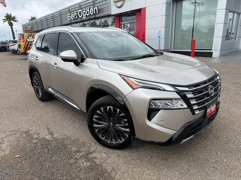 Certified 2024 Nissan Rogue Platinum image 8