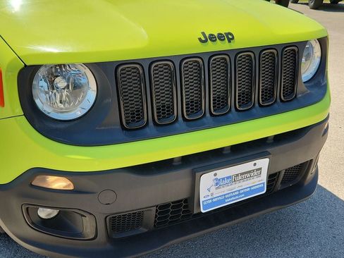 Certified 2017 Jeep Renegade Altitude FWD image 7