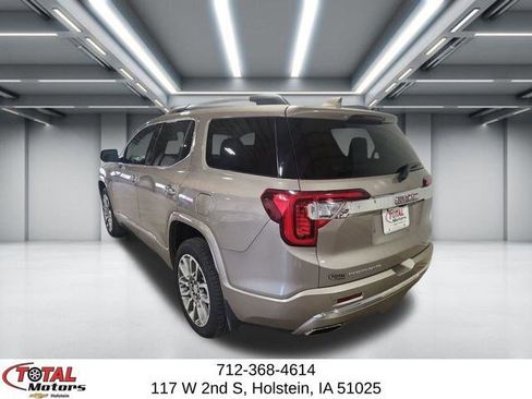 Used 2023 GMC Acadia Denali w/ Denali Technology Package image 6