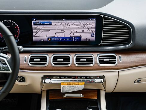 New 2026 Mercedes-Benz GLE 450 4MATIC image 11