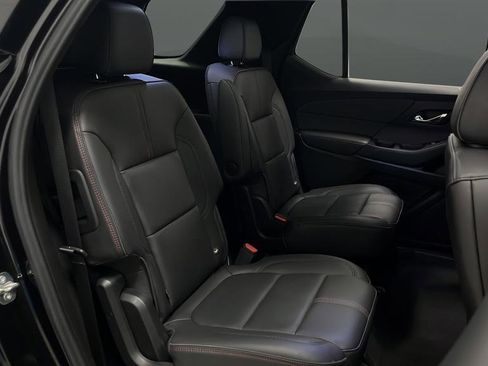 Used 2023 Chevrolet Traverse RS AWD/4WD image 25