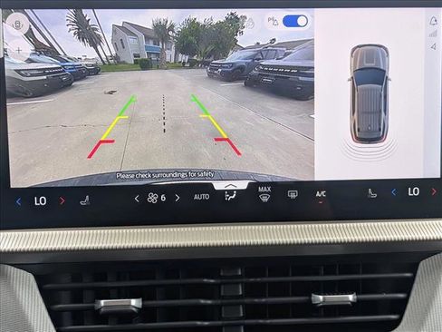 New 2026 Ford Explorer Active RWD image 13