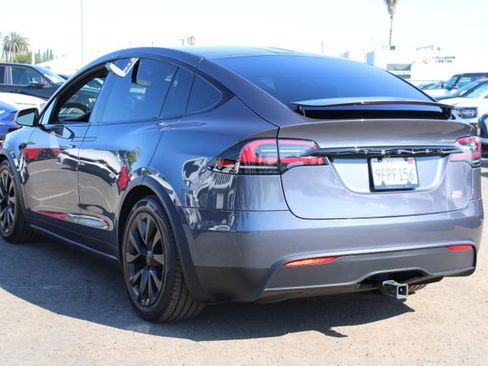 Used 2023 Tesla Model X Plaid image 3