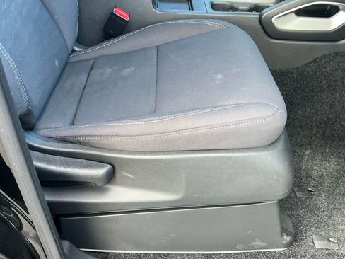 Used 2024 Nissan Frontier SV w/ Technology Package image 18