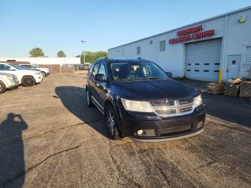 Used 2011 Dodge Journey SXT w/ Trailer Tow Prep Group FWD image 8