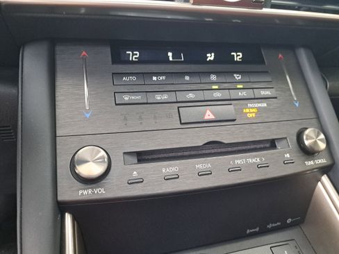 Used 2020 Lexus IS 300 F Sport image 22